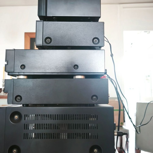 Ηχοσύστημα Marantz μεταχειρισμένο με Rotel RQ-970BX phono equalizer και ηχεία