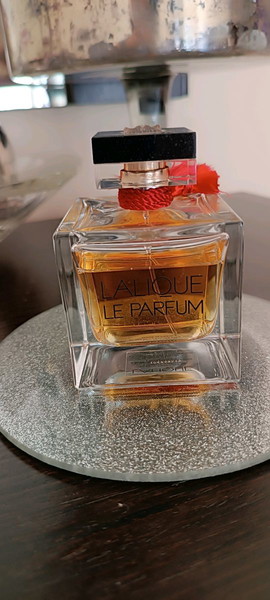 Άρωμα Lalique