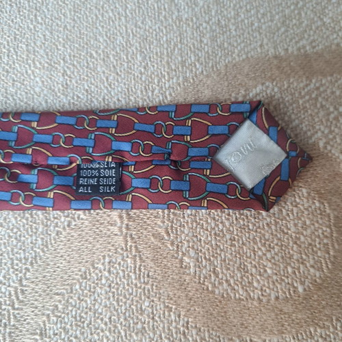 Pagoni silk tie with equestrian print