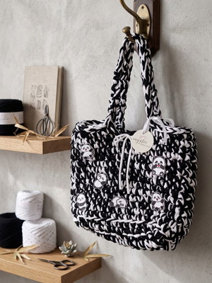 La Mère shoulder bag black and white with pandas limited edition