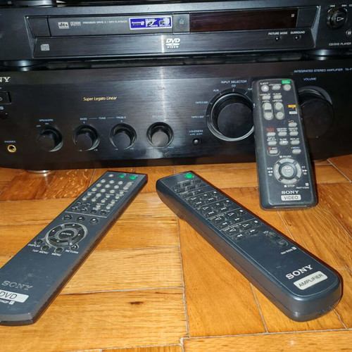 Sony DVP-NS405 DVD/CD Player used with original remote