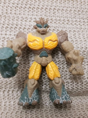 Gormiti figure 7-8cm used in good condition