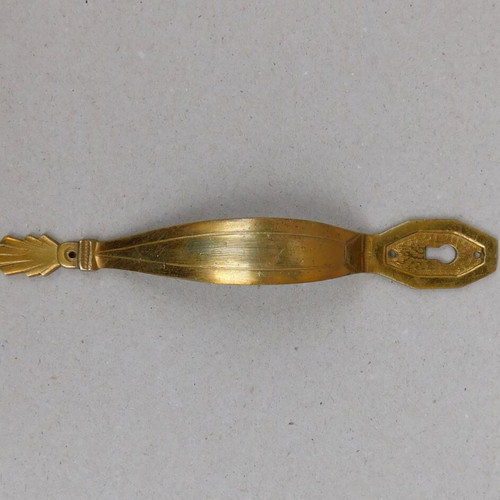 Handle with keyhole brass 17 cm length