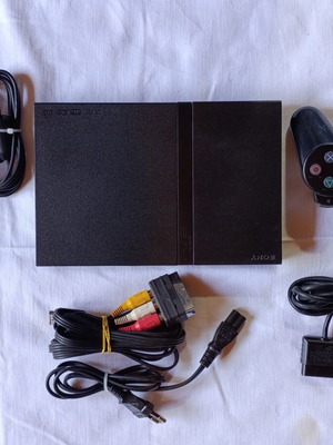 PlayStation 2 Slim SCPH-77004 κονσόλα μεταχειρισμένη με γνήσιο χειριστήριο και τροφοδοτικό