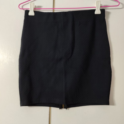 Bershka skirt black small with zipper like new