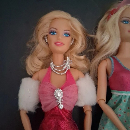 Barbie Fashionistas 2009 dolls, 100 poses