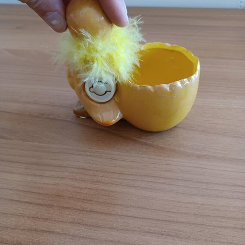 Duck-shaped flowerpot with sound mechanism like new