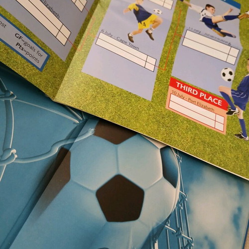 World Cup Skills book like new, football, English