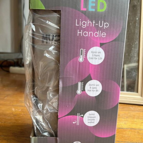 Stainless Steel Cup 900 ml with LED Lights and Straw, brand new
