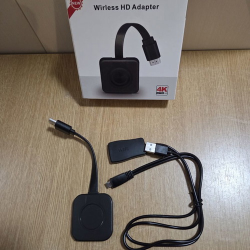 Wireless HDMI Display Adapter like new for phone and tablet screen mirroring