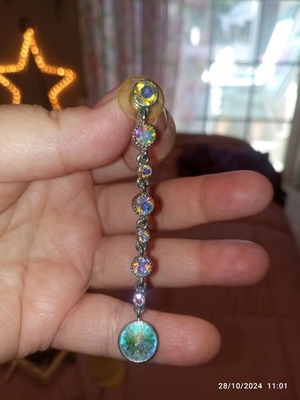 Earrings like new silver with shiny stone, lightweight