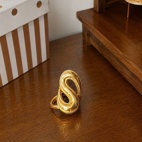 Stainless steel adjustable ring, yellow gold tone