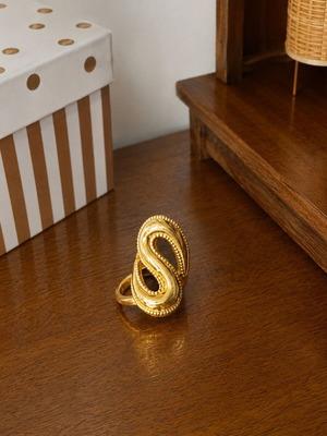 Stainless steel adjustable ring, yellow gold tone