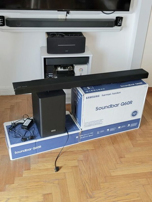 Samsung HW-Q60R Soundbar 5.1 with Wireless Subwoofer