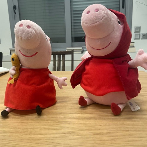 Peppa Pig dolls like new, 2 large 20 and 25 cm
