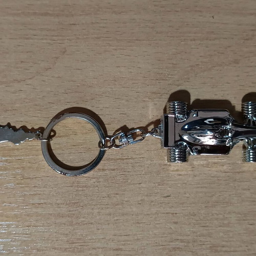 Collectible metal Johnnie Walker Formula 1 keychain unused