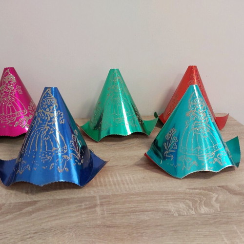 Pierrot paper metallic hats like new, pack of 5, Zitouni 1970