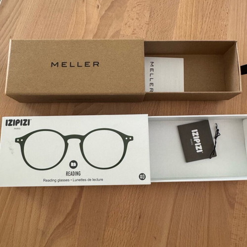 Empty glasses boxes like new, set of 2 pieces