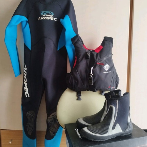Teen sailing set used: suit, life jacket, boots