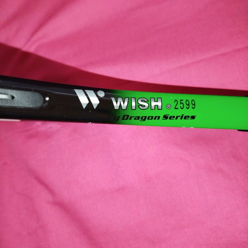 Wish tennis racket like new Century Dragon Series