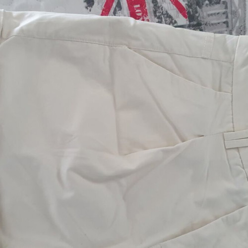 Lynne white shorts new, size XL