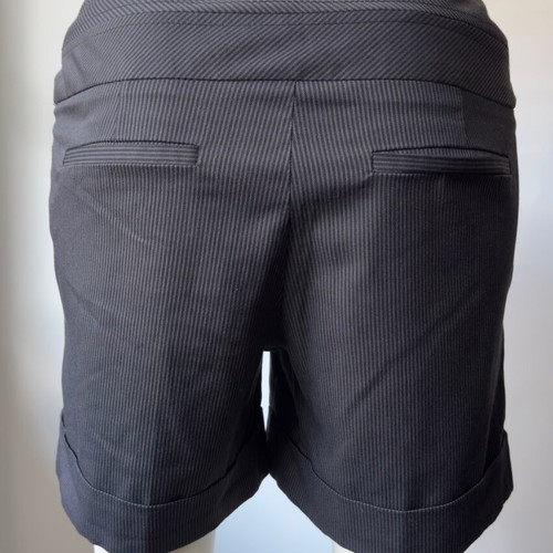 New Look striped shorts size M like new, black and grey