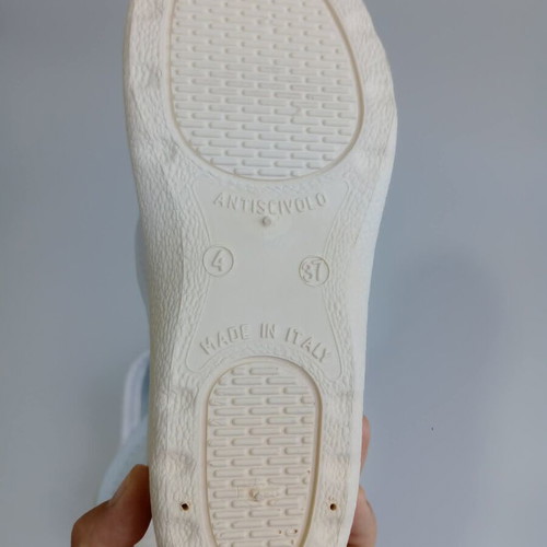 Sanitaire Anatomical White Medical Clogs Size 37 New