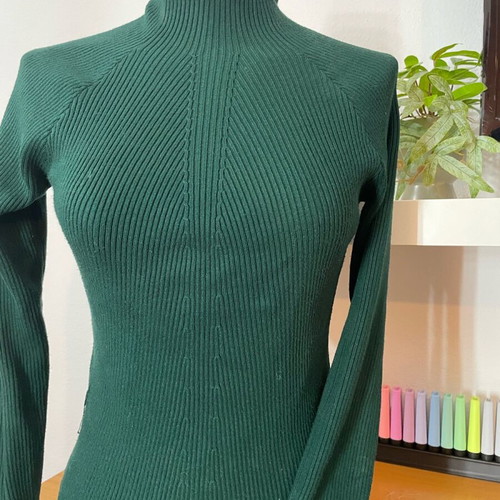 Bershka long-sleeve shirt cypress size L like new