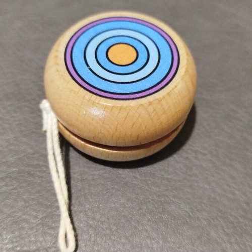 Wooden yoyo toy