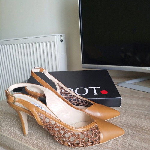 Brown pumps like new, size 37