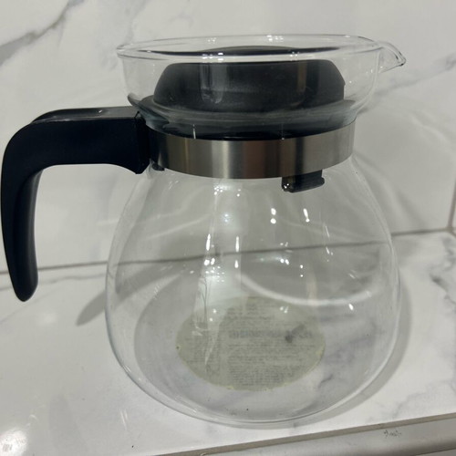 Heat-resistant jug with lid new, 1.25 L, Germany