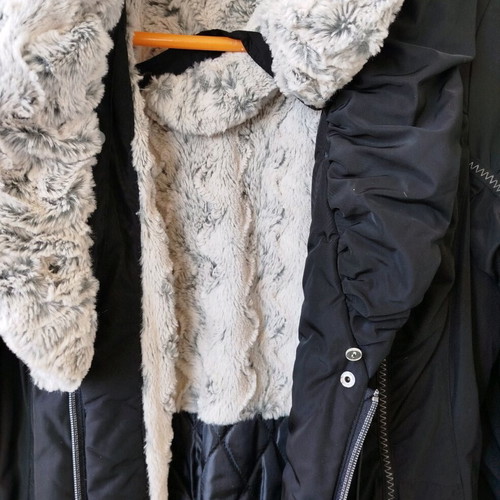 Coat jacket like new, very warm with dedicated collar, black size M