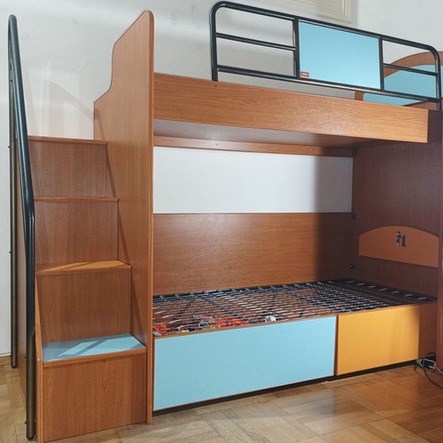 Bunk bed wooden with metal slats like new