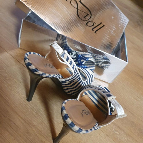 I-Doll Navy Stiletto Sandals Like New