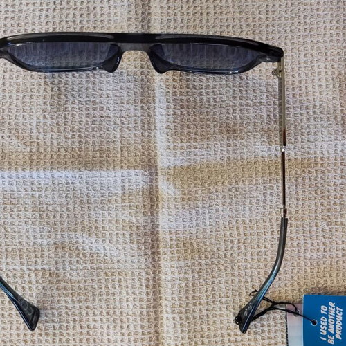 Solo-Solis NDL6142 sunglasses new with blue degrade lenses