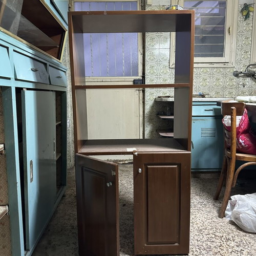 Storage furniture used, suitable for bathroom without back