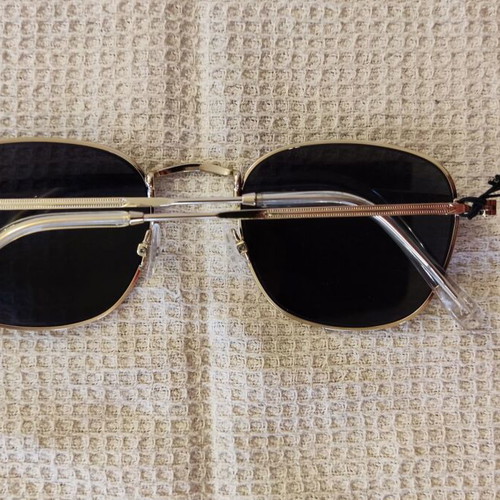 Solo-Solis NDL6039 sunglasses new with gold finish and black lens