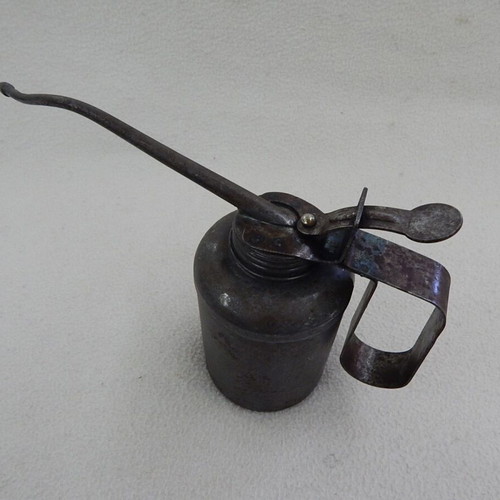 Metal Oil Can used, height 13 cm, functional