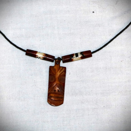 Maori Totem Mask Pendant from Carved Bone with Gold Clasp 22ct Gold Plated 5Macro