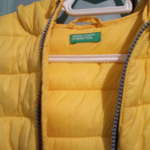 Benetton sleeveless jacket like new, yellow, for 7-8 years old