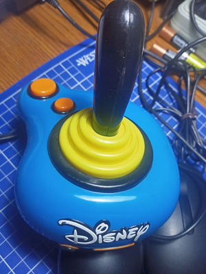 Jakks Pacific Disney Plug N' Play TV Game 2005 like new with 5 built-in games