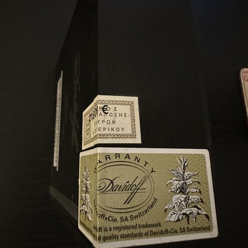 Davidoff Nicaragua Toro Cabinet wooden cigar box used, black edition