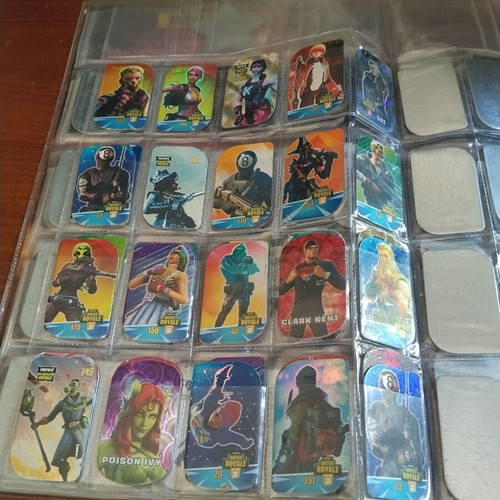 Fortnite holographic and magnetic tags collection used, 211 pieces