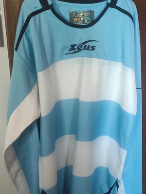 Zeus sportswear medium like new, white and turquoise