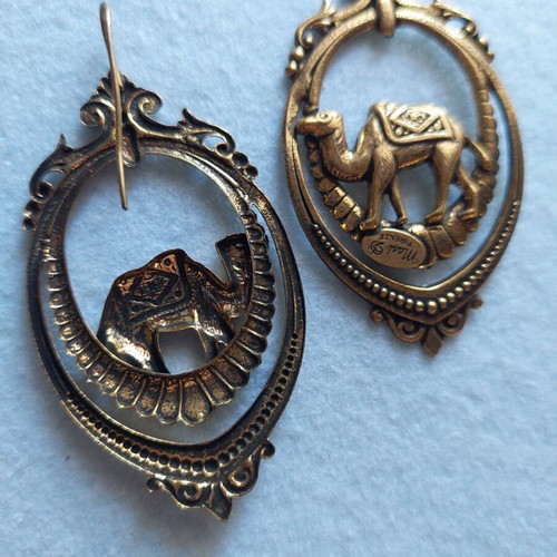 Bronze earrings new, ethnic style, gold-colored