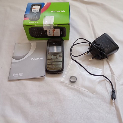 Nokia 1616-2 Retro mobile phone used, for parts with original box and booklet