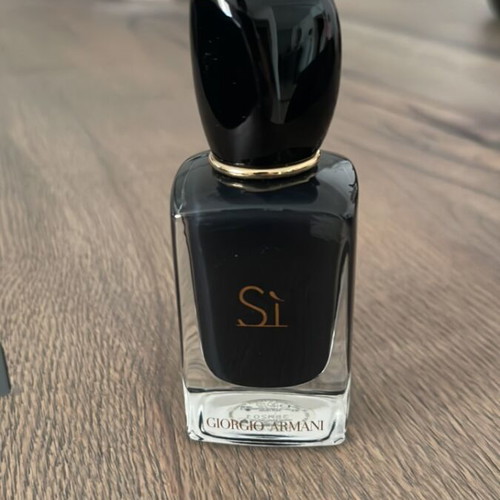 Giorgio Armani Sì Eau de Parfum Intense used, 30 ml with about 20 ml