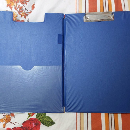 A4 plastic folder with clip and 26 sheets, blue