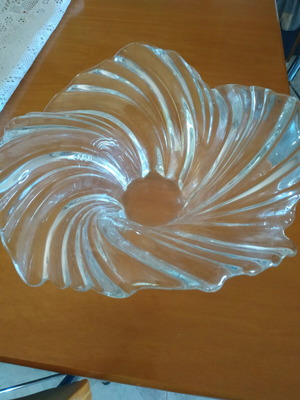 Crystal vase with unique shape like new