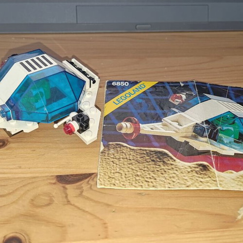 Lego Vintage Auxiliary Patroller Space Futuron 6850 used